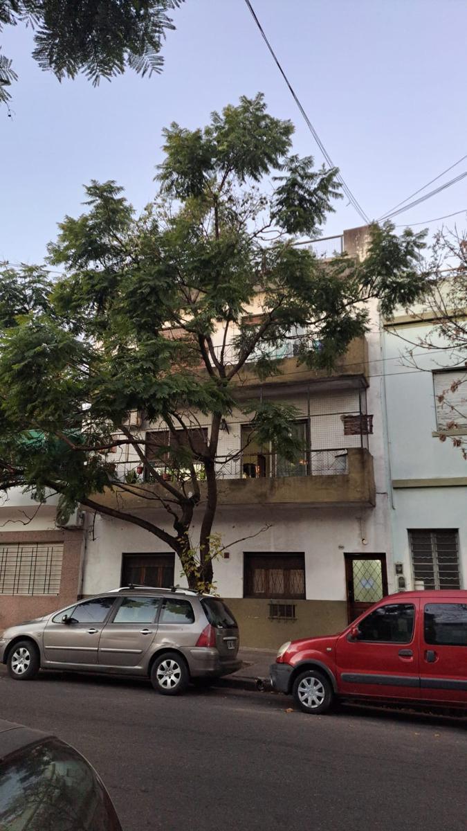 Doblas al 2082,  Parque Chacabuco, Capital Federal