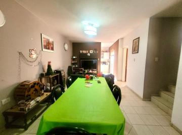 Casa · 92m² · 4 Ambientes · 1 Cochera · Duple en Venta en Barrio San Francisco Apto Credito