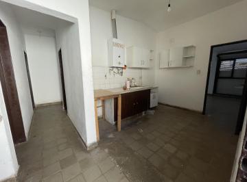 Casa · 120m² · 8 Ambientes · 4 Cocheras · Venta Casa 3 Dorm. 2 Baños Living Comedor Parque Republica