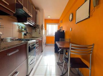 Departamento · 77m² · 4 Ambientes · 1 Cochera · Departamento 4 Ambientes con Cochera, Zona Chauvin