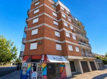 KNK-KNK-5988_2 · Oportunidad Venta 3 Amb C Balcon Al Frente Ramos Mejia Av de Mayo Escucha Ofertas