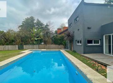 Casa · 170m² · 5 Ambientes · 4 Cocheras · Casa Amplia y Luminosa con Pileta en Alquiler - La Cascada, Pilar