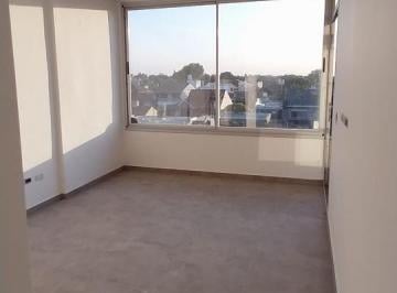 Departamento · 43m² · 2 Ambientes · Departamento 2 Ambientes con Balcon en Alquiler - Ezpeleta Este