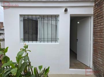 Casa · 38m² · 2 Ambientes · Casa de 2 Dorm. en Alquiler – Barrio Iponá