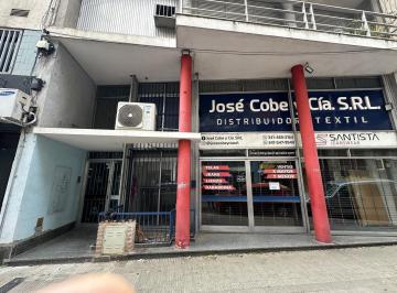 Local comercial · 180m² · Local en Italia y San Luis - Doble Altura - Dos Planta