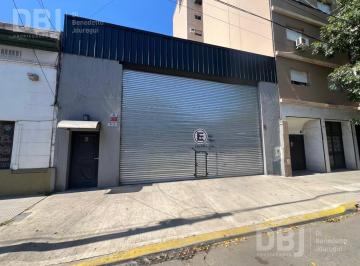 Bodega-Galpón · 290m² · Garage Pasante - 352 m² - Parabolico - Excelente Ubicacion