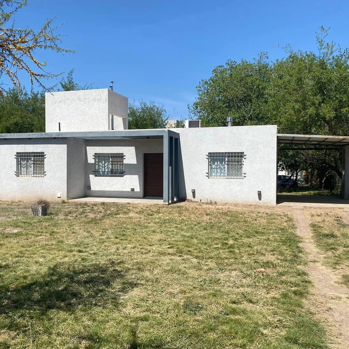 Casa EN Venta DE DOS Dormitorios EN RIO Ceballos