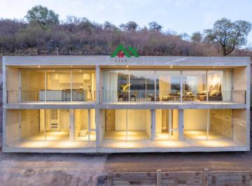 Casa · 1000m² · 5 Ambientes · 2 Cocheras · Casa en Alquiler en Country La Deseada – Diseño, Amplitud y Vistas Únicas