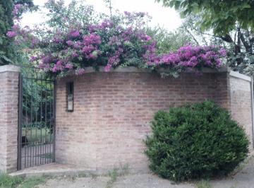 Casa · 110m² · 4 Ambientes · 2 Cocheras · Casa 4 Ambientes en Venta en Ituzaingo