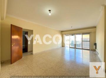 Departamento · 82m² · 4 Ambientes · Semipiso en Alquiler - 3 Dorm. 2 Baños Balcón Cochera - 92 m - Tandil Centro