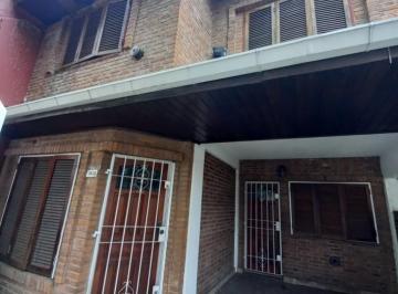 Departamento · 130m² · 4 Ambientes · 1 Cochera · Duplex de 4 Ambientes en Alquiler en Carapachay
