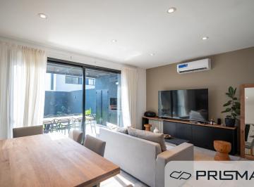 Casa · 140m² · 7 Ambientes · Dúplex - 3 Dorm - San Ignacio Manantiales con Pileta - No Apto Crédito