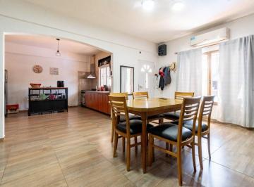 PH · 63m² · 3 Ambientes · Venta PH 3 Ambientes con Patio en Caseros