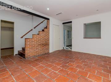 Casa · 102m² · 4 Ambientes · 1 Cochera · Casa de 4 Amb con Patio, Terraza y Cochera en Villa Santa Rita