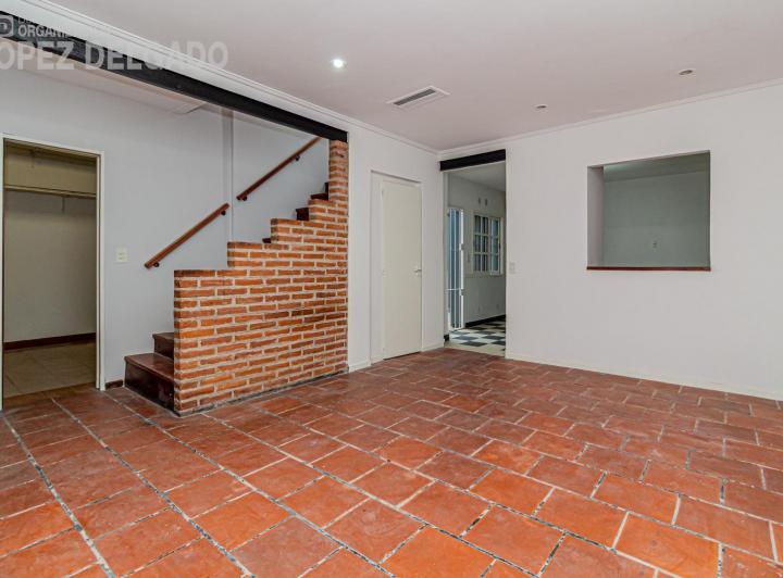 Casa · 102m² · 4 Ambientes · 1 Cochera