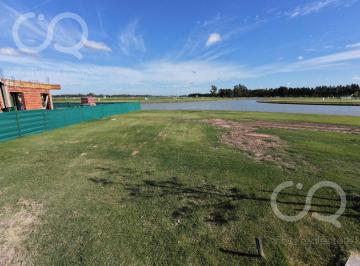 Terreno · 743m² · Venta Terreno Las Victorias Laguna Canning