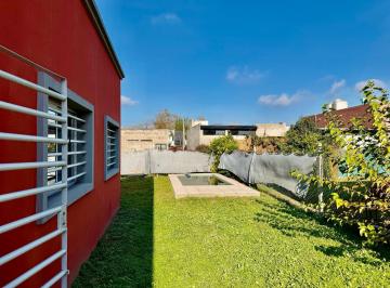 Casa · 3 Ambientes · 2 Cocheras · Casa 2 Dorm. con Pileta, Lote 300 m² en El Rincón