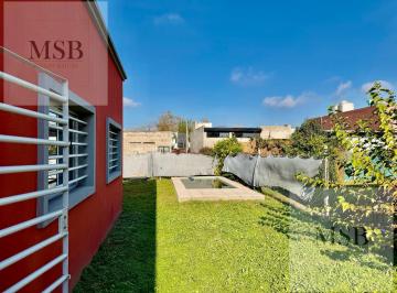 Casa · 3 Ambientes · 2 Cocheras · Casa 2 Dorm. con Parque y Pileta en El Rincón