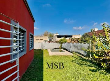 Casa · 3 Ambientes · 2 Cocheras · Casa 2 Dorm. con Parque y Pileta en El Rincón