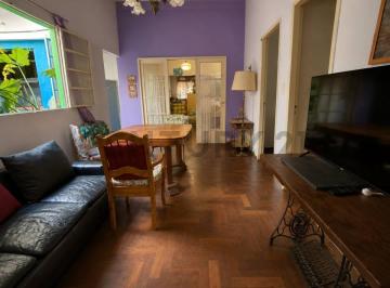 PH · 110m² · 4 Ambientes · 1 Cochera · Excelente PH de 4 Ambientes en Ochava con Patio y Cochera Cubierta– Apto Crédito – Sin Expensas