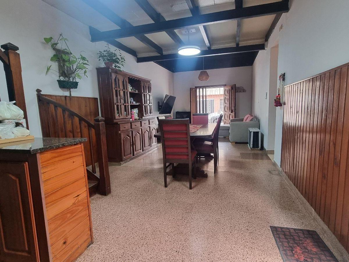 Damonte al 1200, Lanús Este, Lanús