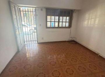 CVE-CVE-572_2 · Venta PH 2 Ambientes con Entrada Independiente