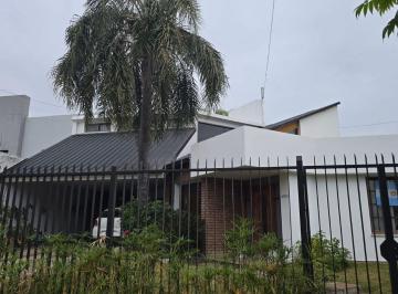 Casa · 560m² · 12 Ambientes · 3 Cocheras · Venta Casa Vº Belgrano Parque Pileta 4 D Cordoba