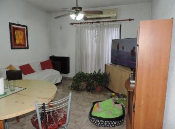 Departamento de 4 ambientes, Avellaneda · Wilde, Dpto. (T47) 4 Amb. 3 Dor. con Placares, Living Comedor, Lavadero, Cocina Separada.