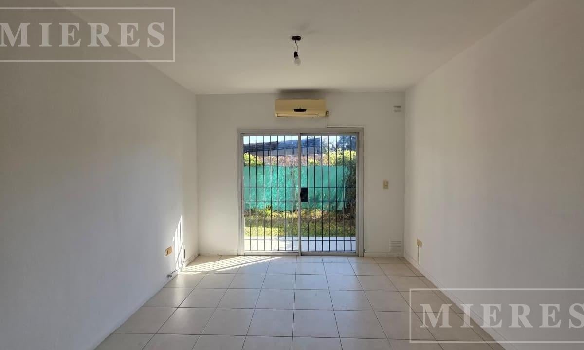 Departamento de Tres Ambientes en Venta en Pierdas Blancas, Pilar