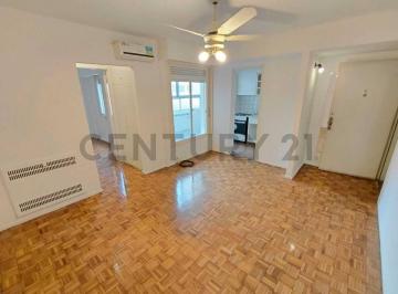 Departamento · 45m² · 2 Ambientes · Recoleta 2 Ambientes Amplios / Excelente Estado y Distribución / Balcón Cerrado / Paraguay y Larre