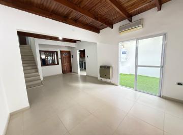 PH · 120m² · 4 Ambientes · Casa Tipo Duplex en Venta La Plata Refaccionado