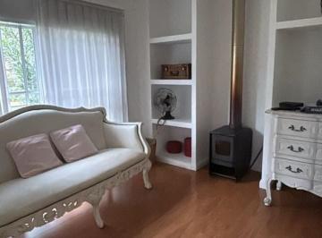 Casa · 280m² · 5 Ambientes · Casa en Venta - 3 Dorm. 3 Baños - Merlo