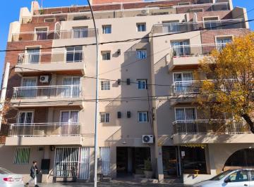 Departamento · 53m² · 4 Ambientes · Departamento en Venta un Dormitorio con Gran Patio Apto Credito