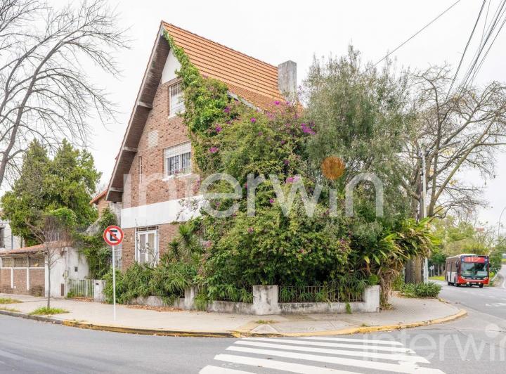 Casa en venta en Villa Devoto · 5 ambientes