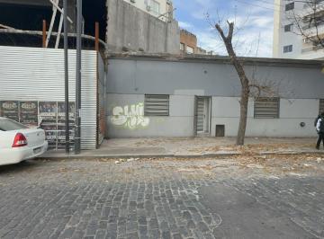 JSP-JSP-5189_2 · Venta de Casa 2 Dorm. a Refaccionar en El Centro, La Plata. Ubicada en Di