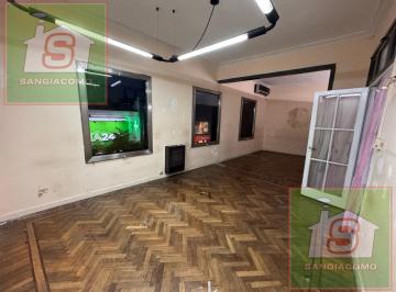 Oficina comercial · 200m² · 6 Ambientes · Oficina - Adrogue
