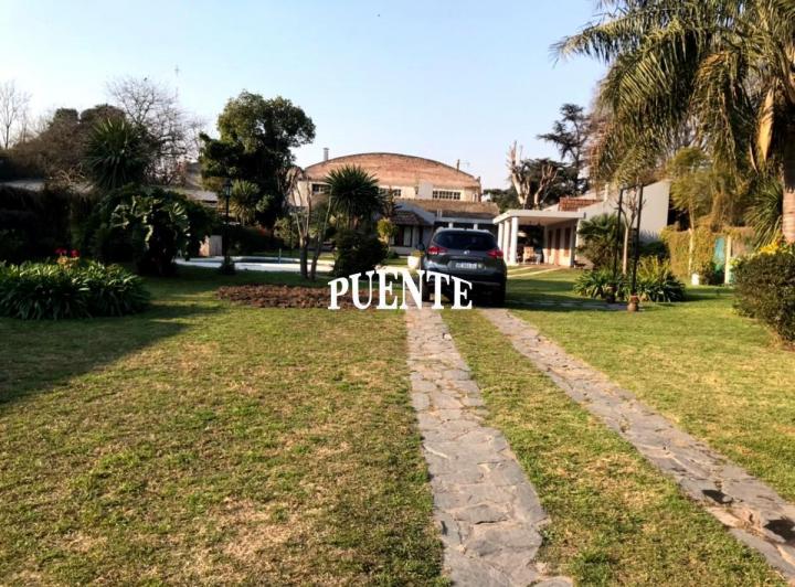 Casa · 180m² · 5 Ambientes