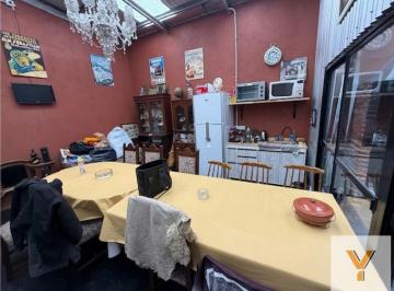 Casa · 160m² · 3 Ambientes · 1 Cochera · Casa en Venta - 2 Dorm. 2 Baños - 170 m² - Mar del Plata
