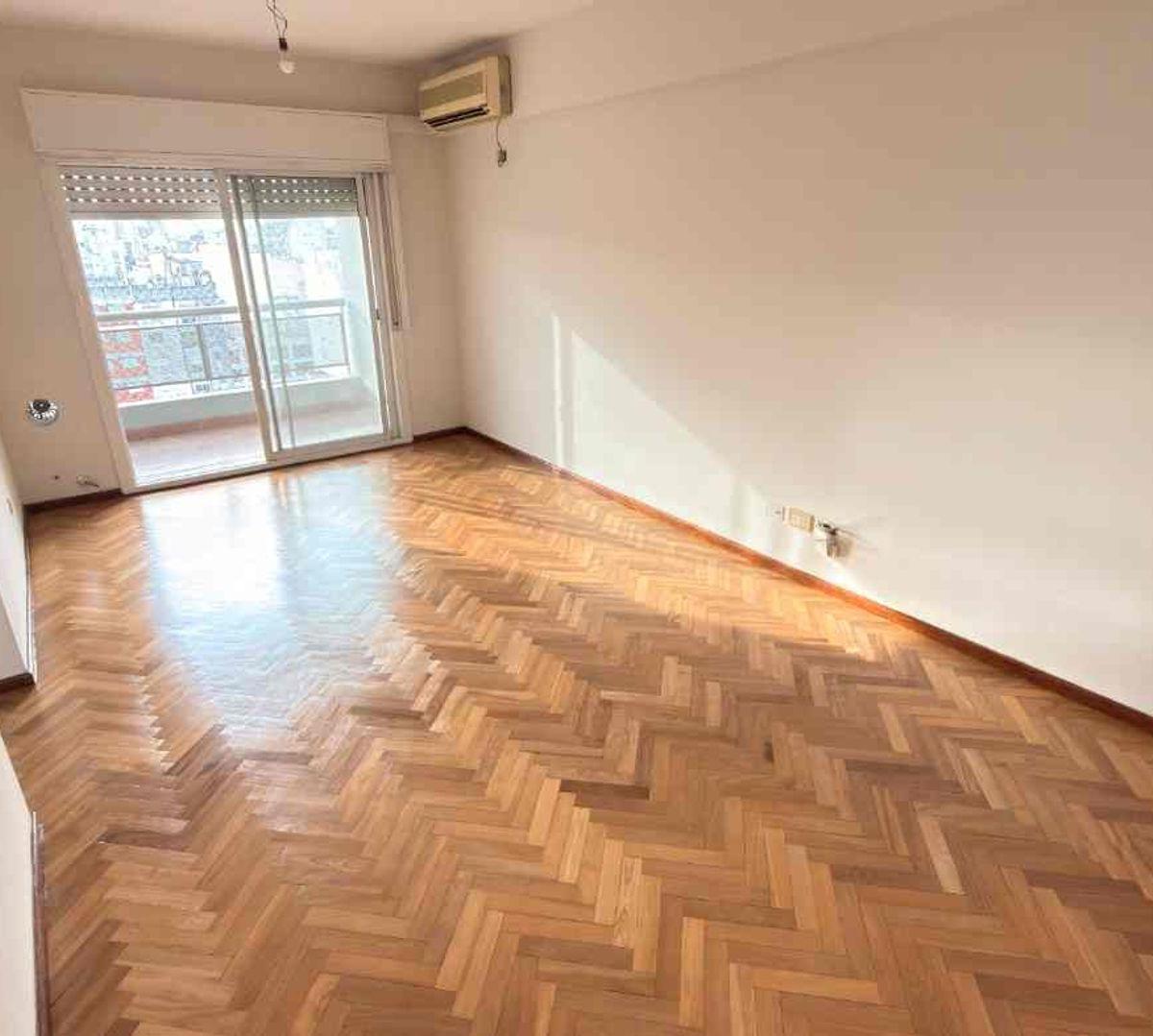 Avenida Hipólito Yrigoyen 3600