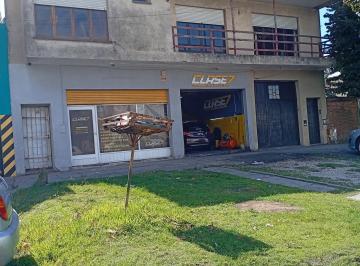 Imagen1 · Inmueble en Block en Barrio El Progreso, Sobre Av Fortunato de La Plaza