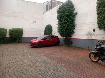 Garage , Balvanera · Cochera en Alquiler Fija en P. Baja de Edificio Descubierta P. Automático Av Independencia Al 2800