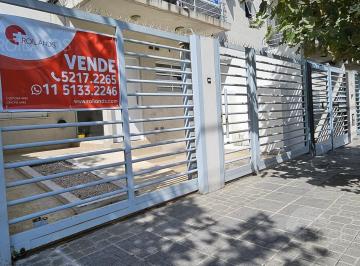 Departamento · 65m² · 3 Ambientes · 1 Cochera · Venta Departamento 3 Ambientes 2 Baños, cochera y Baulera en Villa Sarmiento