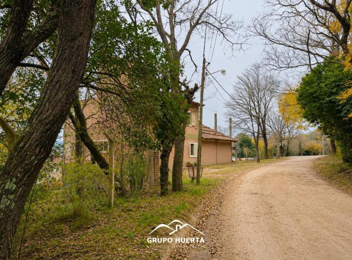 Terreno · 823m²