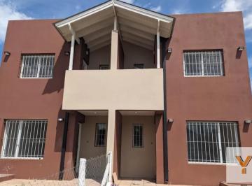 PH · 100m² · 2 Ambientes · 1 Cochera · PH en Venta - 2 Dorm. 2 Baños - Cocheras - 200 m² - Quequén, Necochea