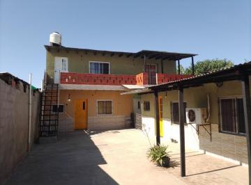 Casa · 209m² · 11 Ambientes · Edificio Comercial en Venta - 7 Unidades Funcionales - 320 m² - Malvinas Argentinas