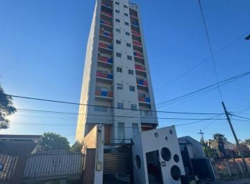 Departamento · 90m² · 3 Ambientes · Alquiler 3 Ambientes Seminuevo | Full Amueblado con Balcón