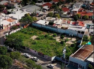 Terreno · 1953m² · Apto Locales Comerciales y Oficinas