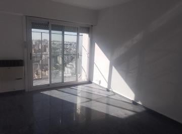 Departamento · 70m² · 4 Ambientes · Oportunidad!depto 4 Amb con Balcón Piso Alto en Caballito