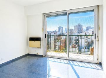Departamento · 70m² · 4 Ambientes · Oportunidad!depto 4 Amb con Balcón Piso Alto en Caballito