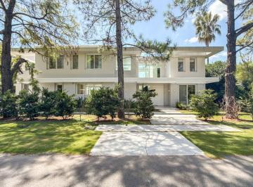 Casa de 7 ambientes, Pilar · Casa en Venta - Mayling Club de Campo - Hirusta Propiedades